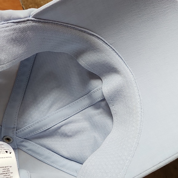 lululemon Baby Blue baseball cap with Silver Metal logo On Side - Picture 6 of 11